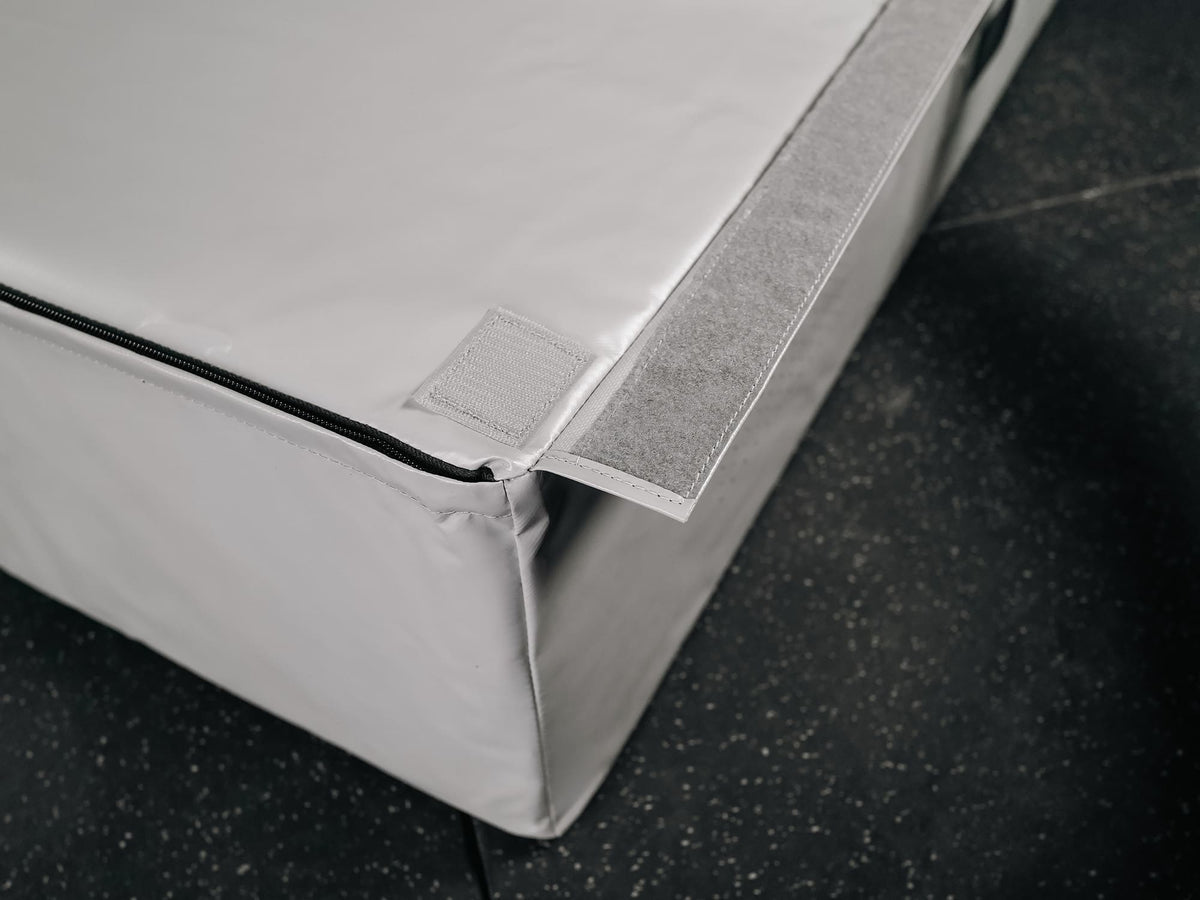 Gym Plus MEMAX Safety Landing Mat - 150x100x30cm (with PVC Cover) CM30-150x100-M