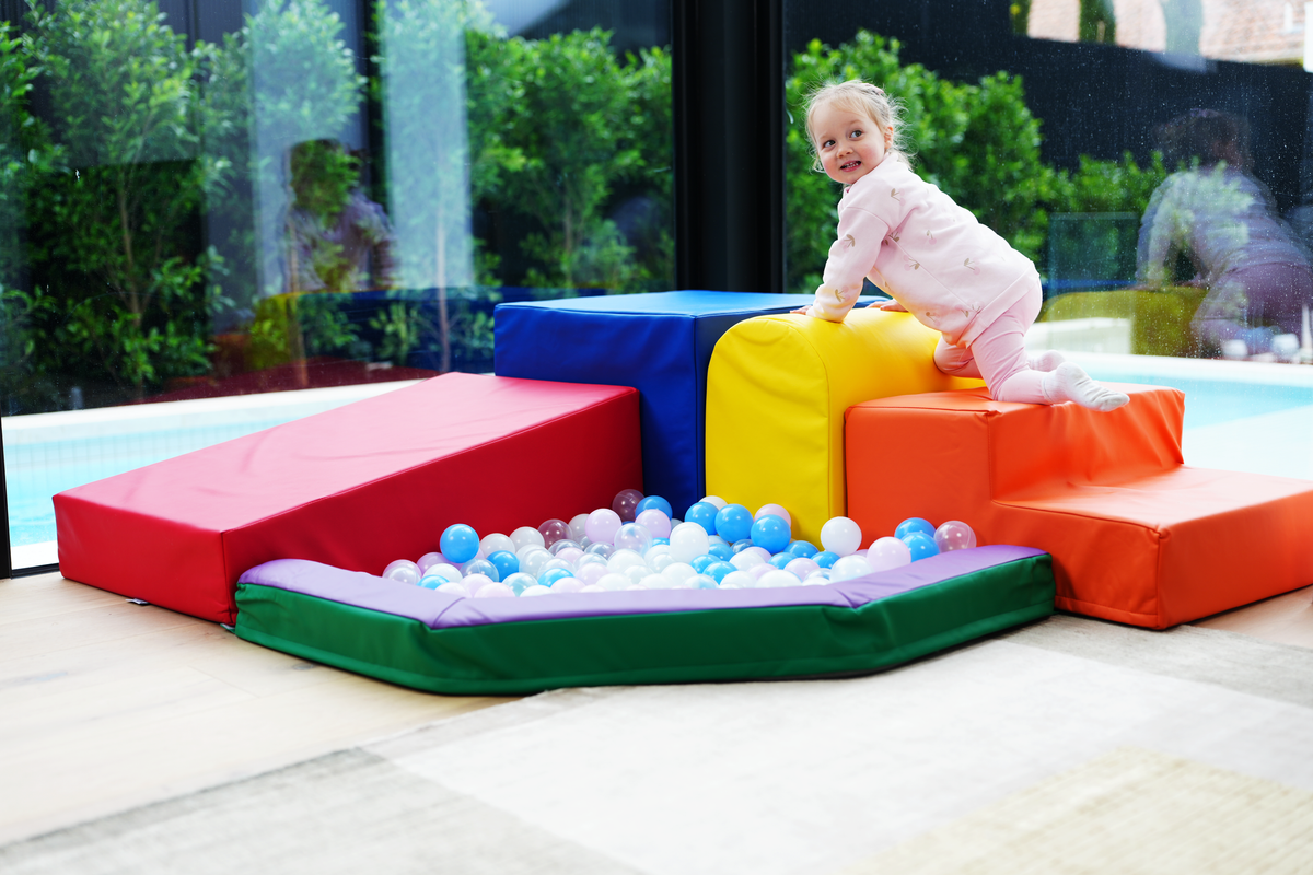 Mini Mountain Sensory Climber & Ball Pit Set