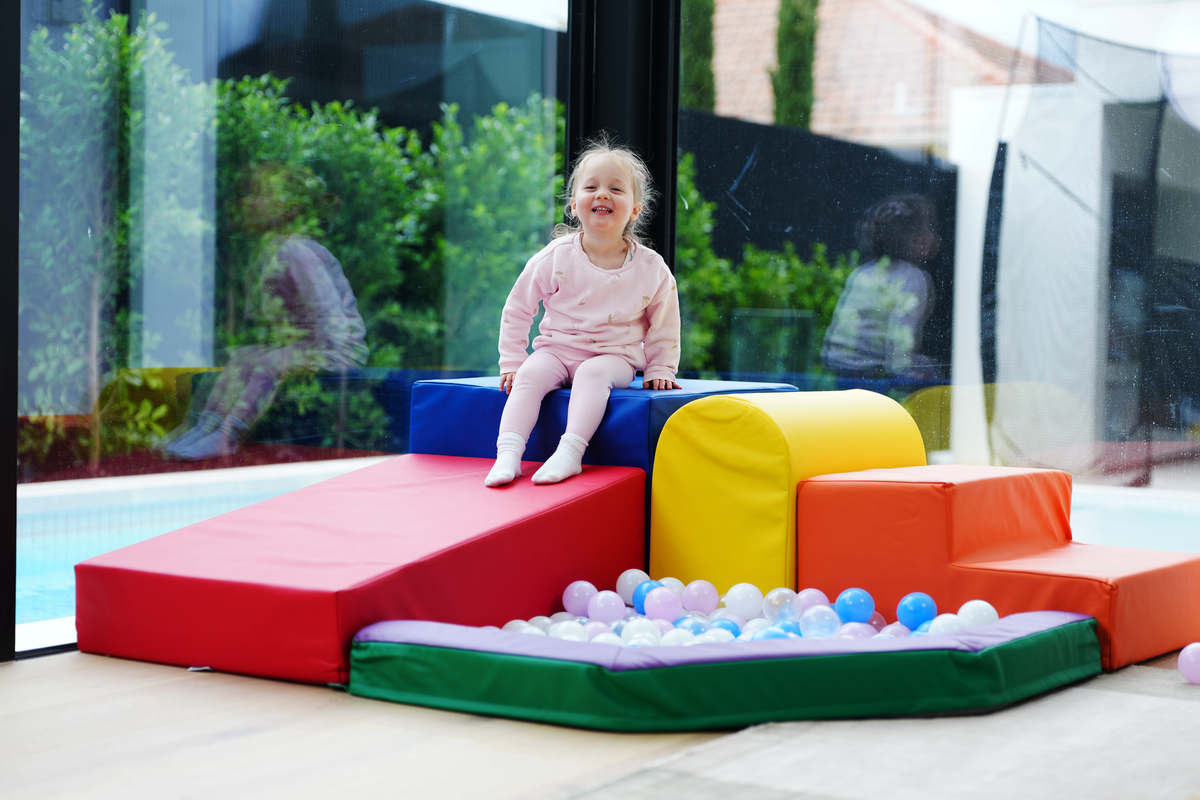 Mini Mountain Sensory Climber & Ball Pit Set