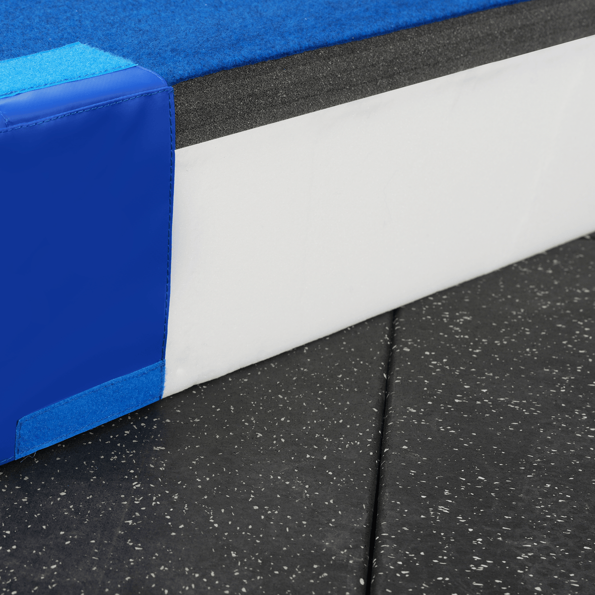 MEMAX Carpeted Safety Mat - 20cm Thickness