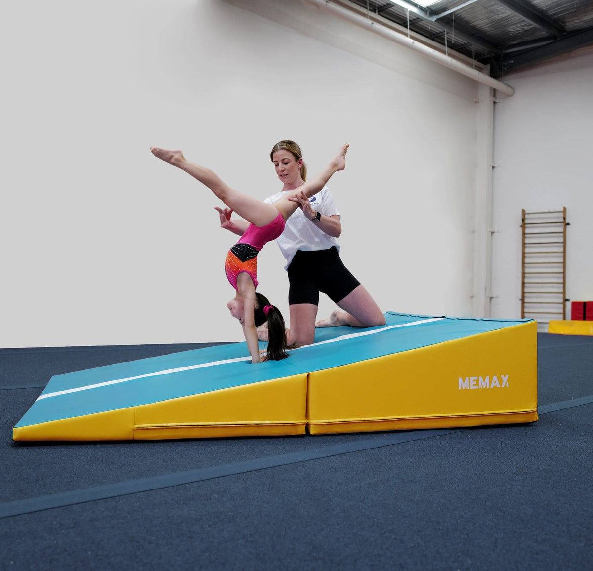 Foldable Incline Wedge Mat - Modern Palette